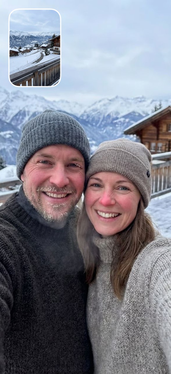Dual photo: a couple in the snow, mountain village in the corner